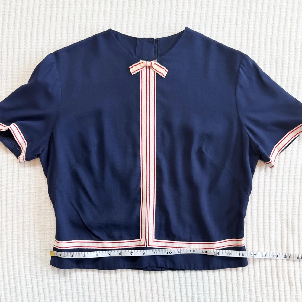 Vintage Sailor Style Navy Short-Sleeve Top with Red Ribbon Trim and Neck Bow USA - Picture 3 of 9